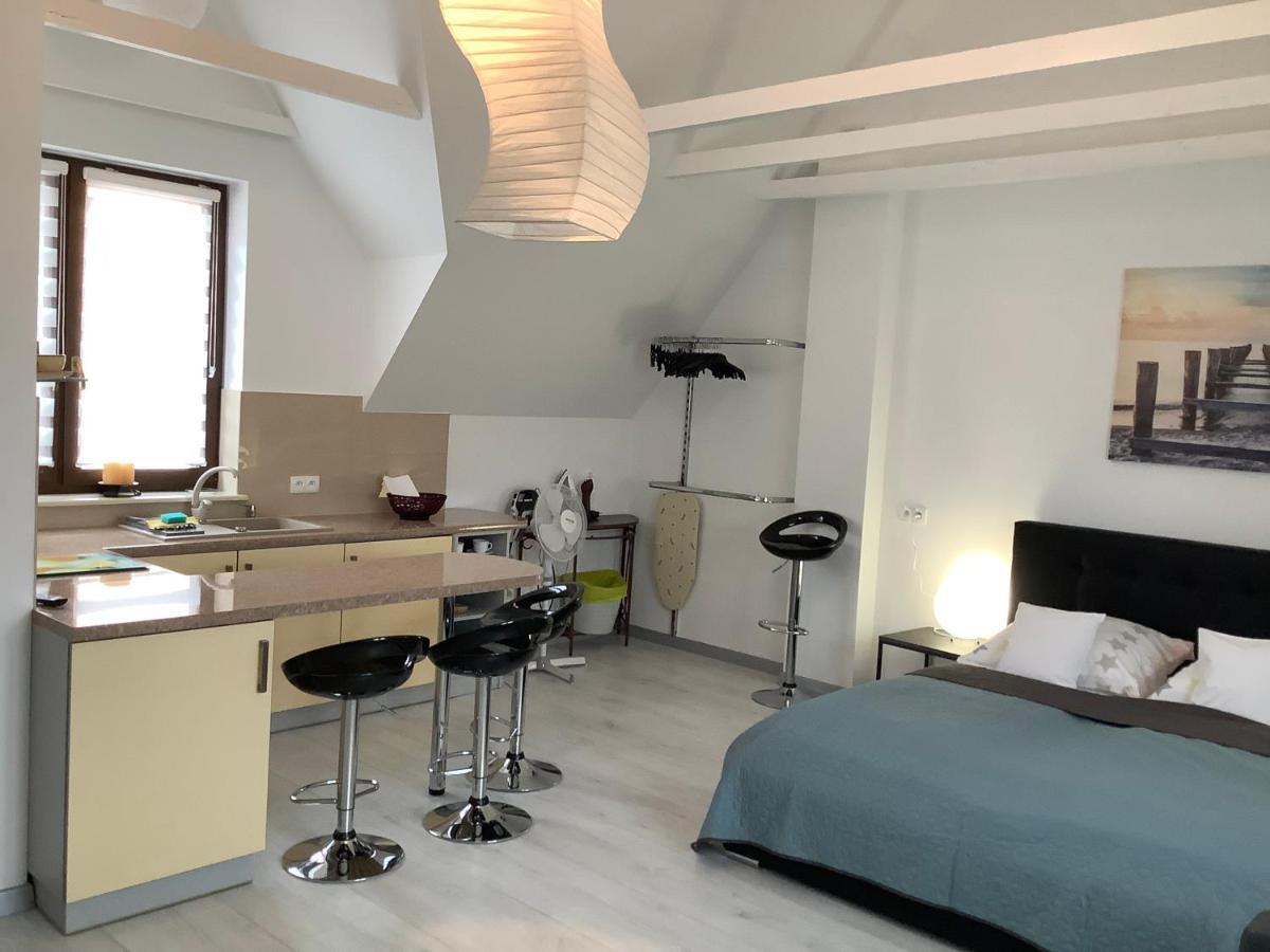 Apartamenty Kris มิโคไวกี ภายนอก รูปภาพ