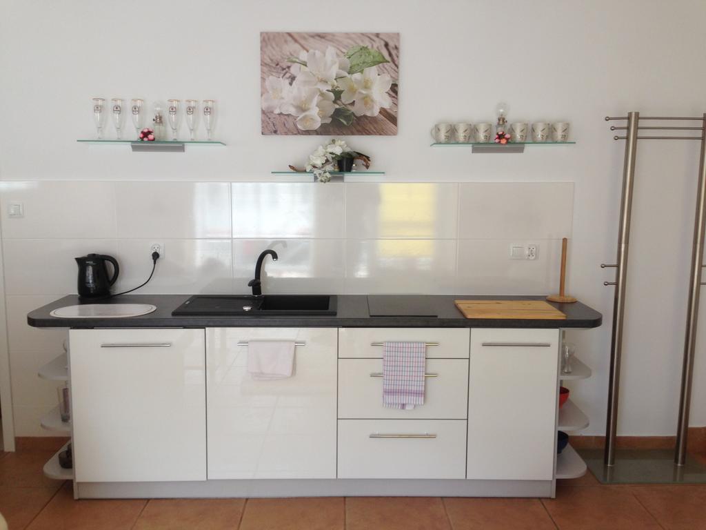 Apartamenty Kris มิโคไวกี ภายนอก รูปภาพ